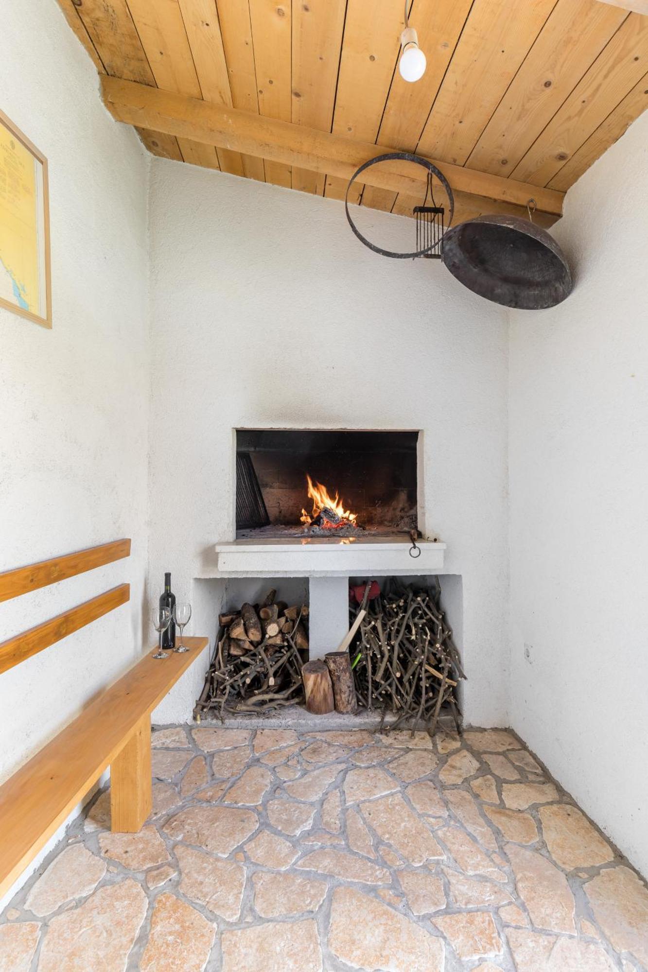 Tonina - House With Terrace, Jacuzzi, Free Parking Apartment Split Ngoại thất bức ảnh
