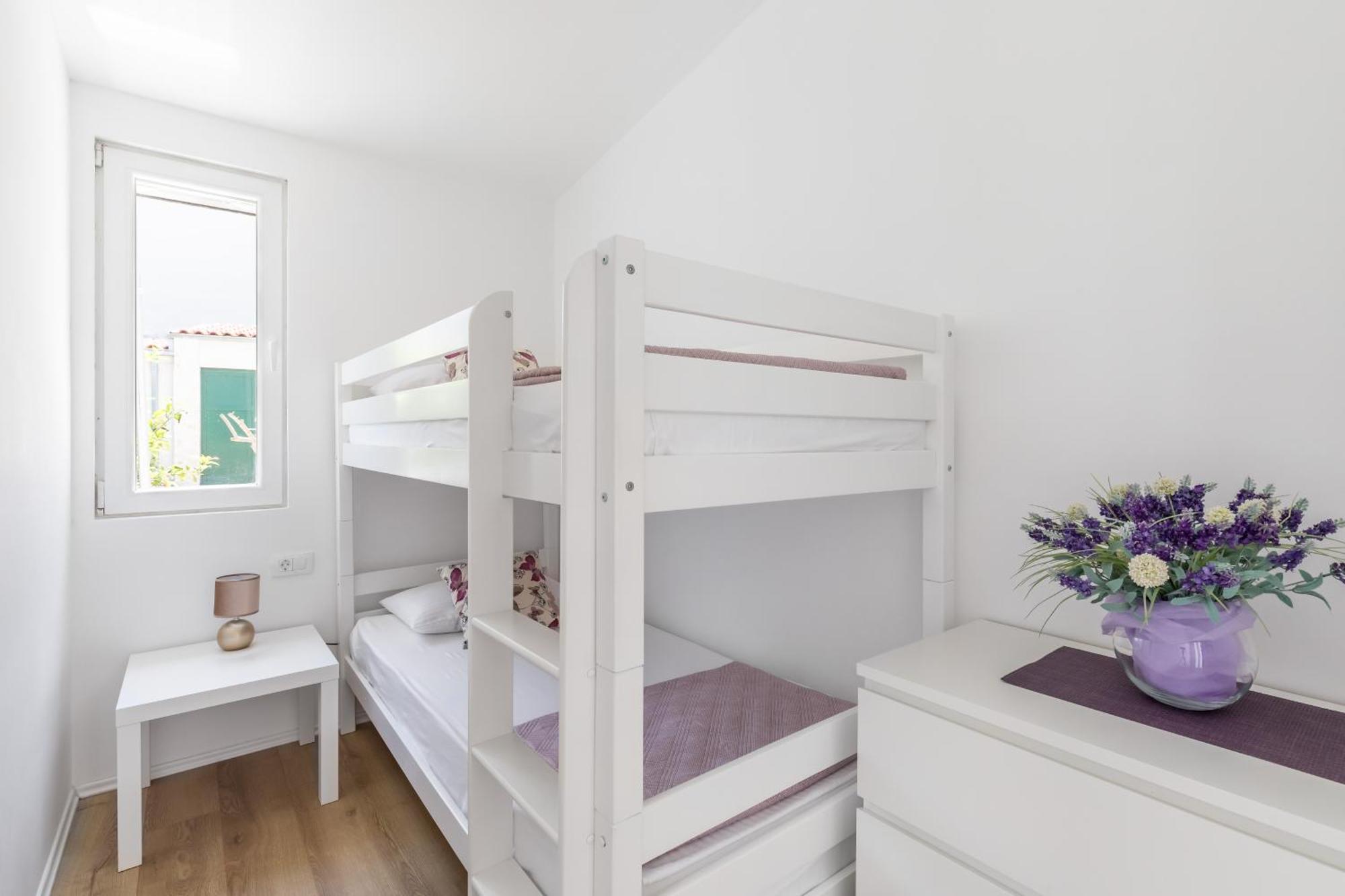 Tonina - House With Terrace, Jacuzzi, Free Parking Apartment Split Ngoại thất bức ảnh