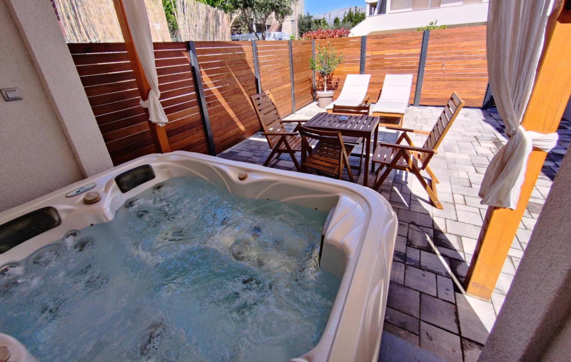 Tonina - House With Terrace, Jacuzzi, Free Parking Apartment Split Ngoại thất bức ảnh
